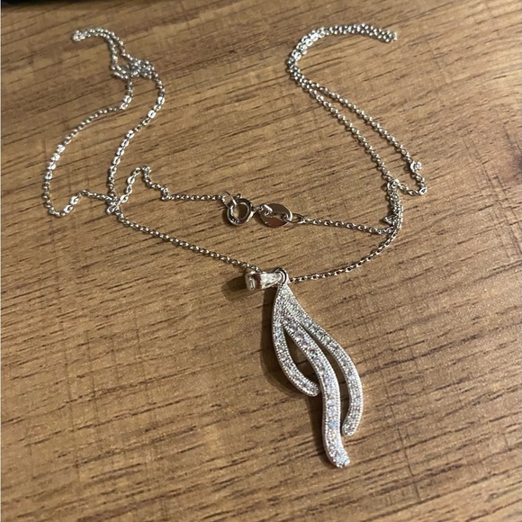 Luxury Sterling Silver 925 CZ Zirconia Necklace - Picture 4 of 5